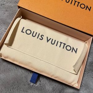 Louis Vuitton Zippy Waller Damier Azur Rose Ballerine